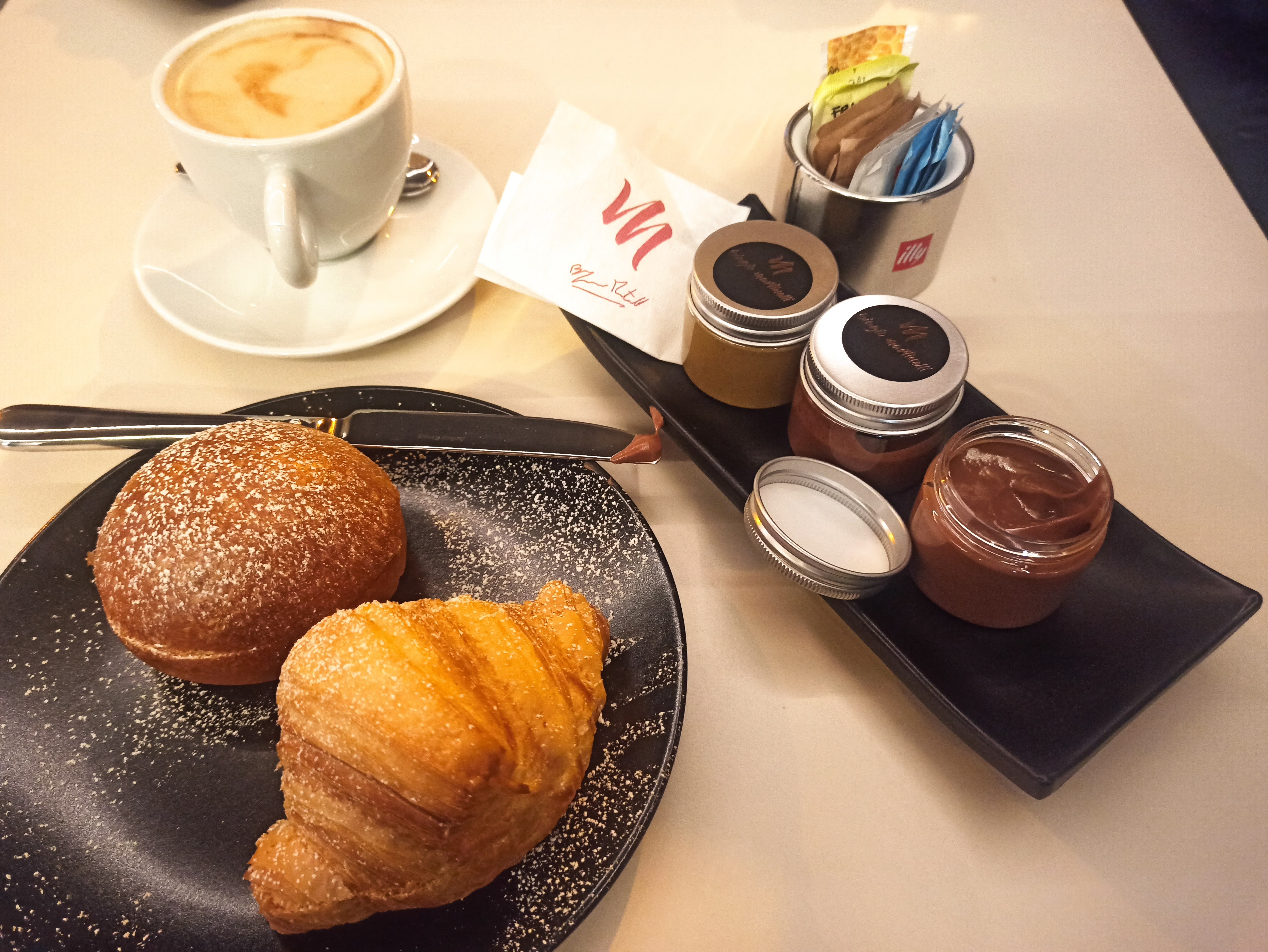 Pasticceria Martinelli, il compromesso storico tra colazione dolce